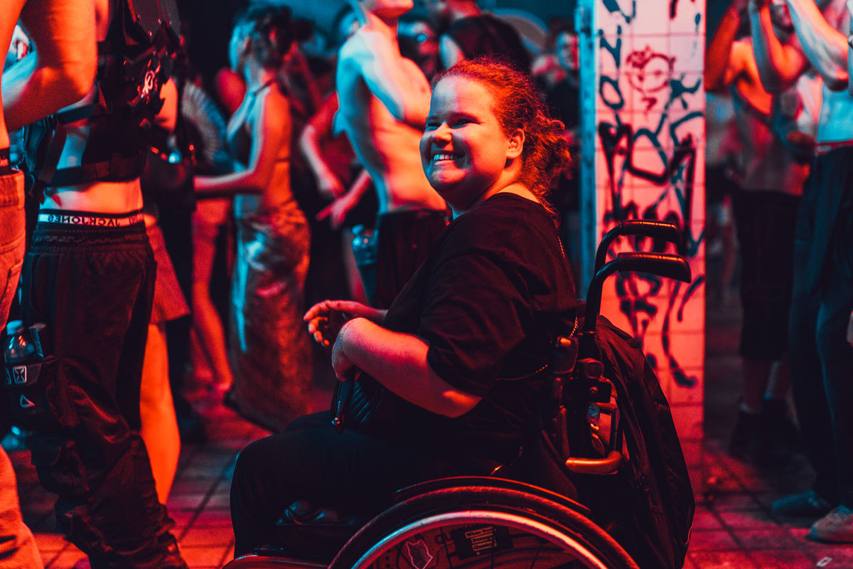 Loading... just a sec